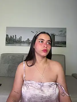 SophieRoyals online show from May 13, 2:01 pm