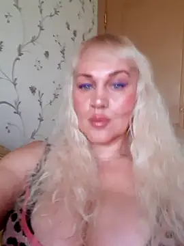 IsabellaBoni online show from October 7, 7:24 am