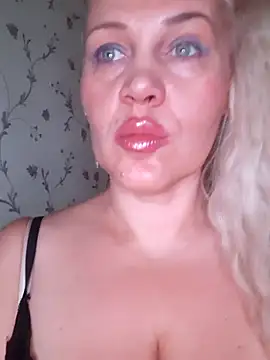 IsabellaBoni online show from October 25, 6:43 am