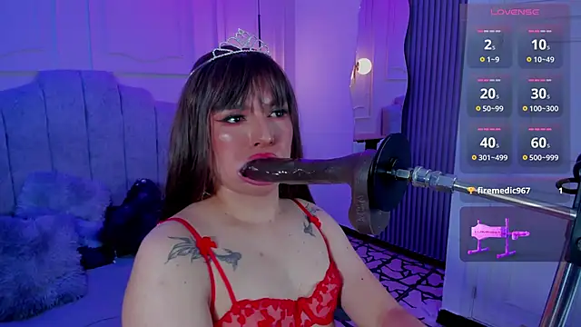 Vicky Campbell  online show from November 17, 3:02 pm