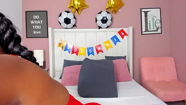 Britanymooree online show from July 7, 6:54 pm