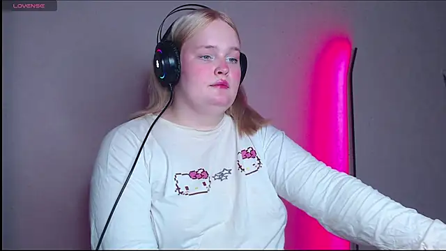 rozzhaos8 online show from October 31, 5:17 pm