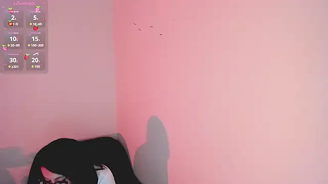 Snapshot of lovely__martina chatting on October 28, 8:46 pm lovely  martina online show from October 28, 8:46 pm