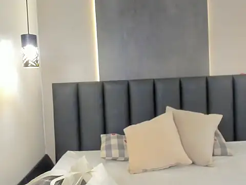 AbbyWathson online show from February 20, 11:45 am