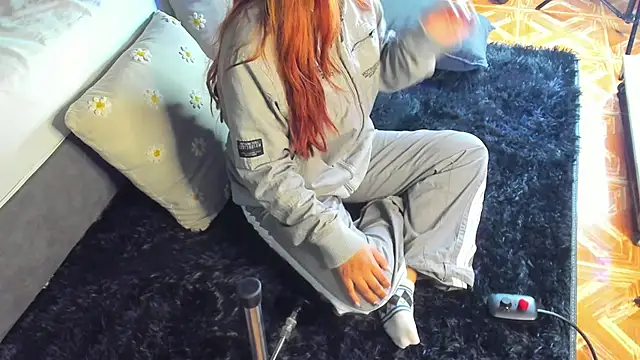 AbbyWathson online show from March 27, 12:28 pm