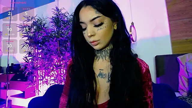 CreamyInkky  online show from January 9, 5:45 am