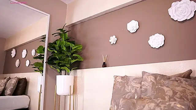 AylinMillerxs online show from October 8, 8:02 pm