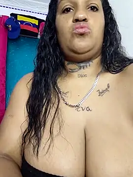 Michelle Brito1 online show from March 6, 3:07 pm