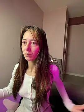 SOFIASWEETSECRETT online show from May 8, 3:54 am