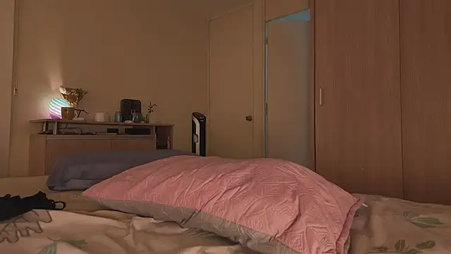 juanasnz99 online show from May 8, 4:49 am