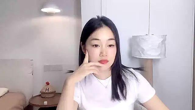 cloud8822 online show from April 21, 2:13 pm