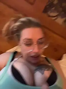 Lalalynn online show from May 31, 2:45 pm