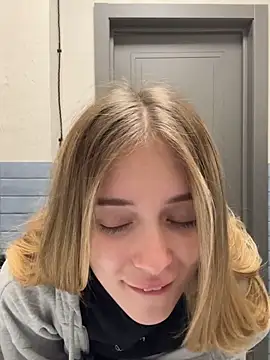 enjoy my beauty online show from November 25, 7:32 am