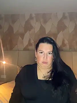 xlinastarrx online show from April 11, 1:37 pm