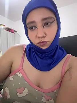 hannahayat online show from April 29, 2:37 am