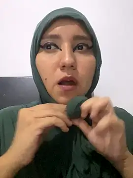 hannahayat online show from January 8, 10:58 pm