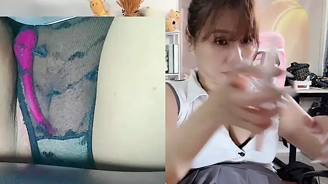 KellyPham22 online show from September 25, 1:37 am