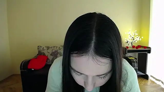 Pretty shy online show from May 7, 9:46 am