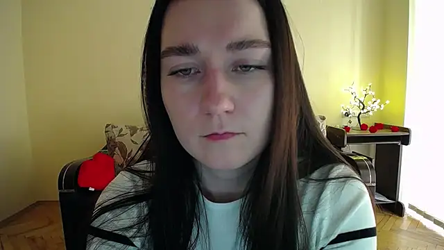 Pretty shy online show from May 14, 9:04 am