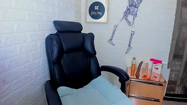 ImCrazzy online show from October 12, 3:14 pm