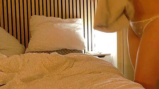  xchloe88 online show from April 12, 6:54 pm