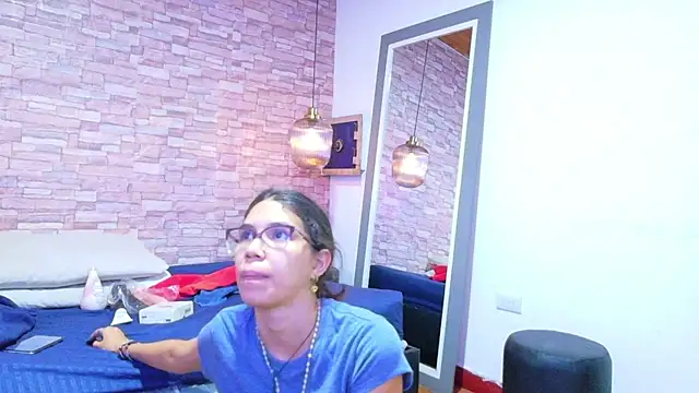 nextdoor fantasy1 online show from June 15, 8:09 pm