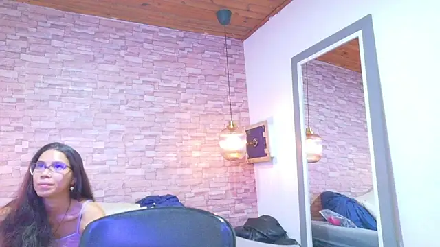 nextdoor fantasy1 online show from May 20, 3:25 am