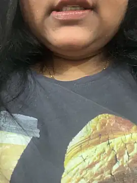 smile pretty online show from March 16, 4:33 pm