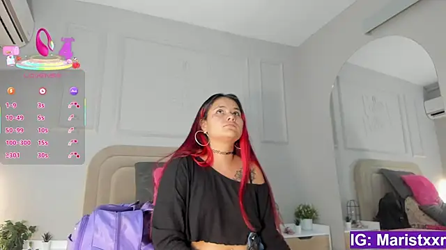 Maristxxr online show from November 4, 7:30 pm