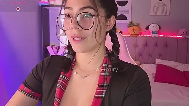 LoaLuxury online show from April 4, 9:46 pm