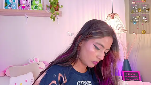 emily bank online show from May 11, 8:39 pm