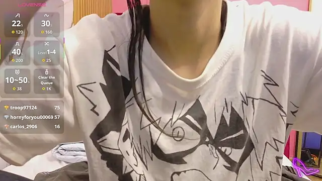 yourcuteneighbourr online show from May 13, 3:45 am
