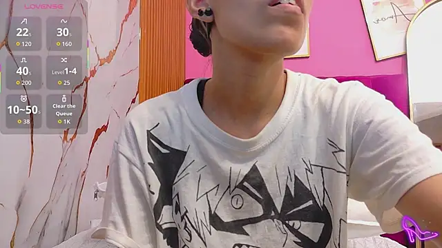 yourcuteneighbourr online show from May 12, 3:37 am