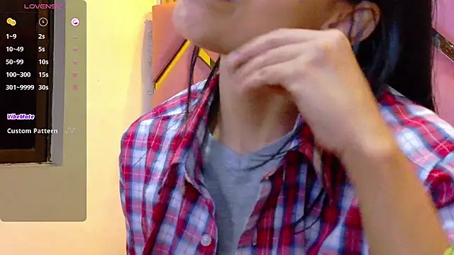 Snapshot of yourcuteneighbourr chatting on September 9, 2:55 am yourcuteneighbourr online show from September 9, 2:55 am