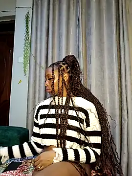 Yoyo   online show from April 4, 11:36 pm