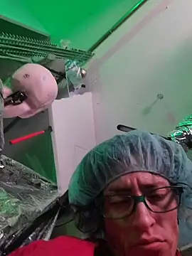 gurlnips online show from January 15, 1:22 am