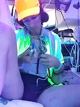 gurlnips online show from April 2, 2:58 pm