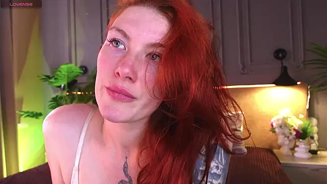 Liv Fay online show from May 16, 1:32 pm