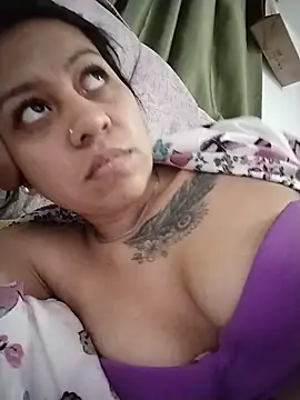 Tiphanydirty3 online show from May 22, 3:37 am