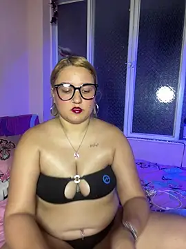 saray gomez22 online show from May 1, 3:43 am
