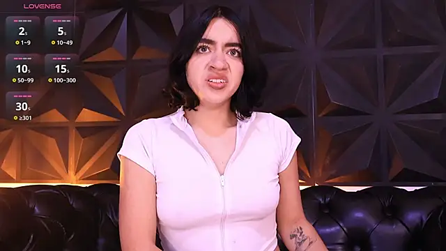 KasiaNoir  online show from March 3, 12:11 pm