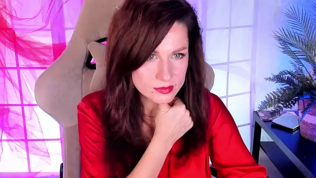 April o Nill online show from November 12, 4:05 pm