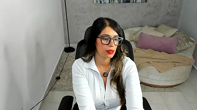 gia watsonn online show from May 22, 8:07 pm