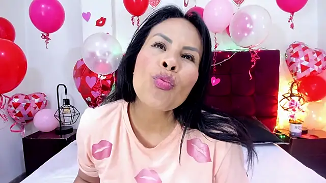 Anthonelaa   online show from February 15, 12:48 pm