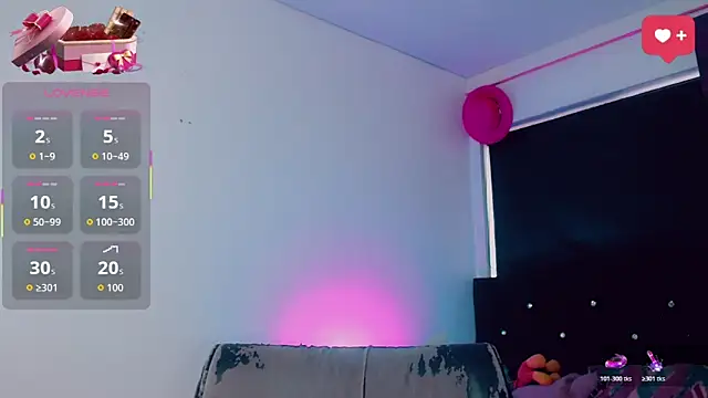 Kendall hornyy online show from April 30, 8:14 pm