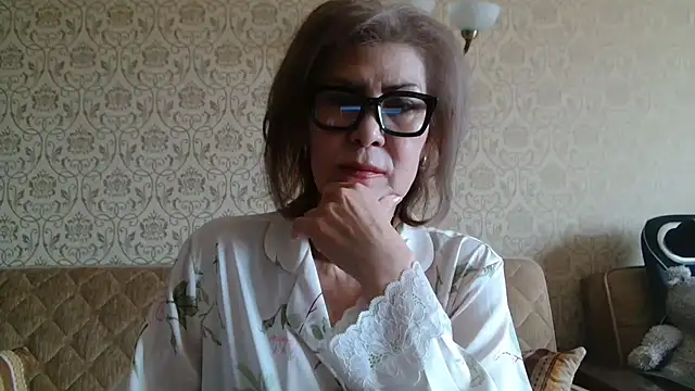 Elegant00Lady online show from May 4, 4:38 am