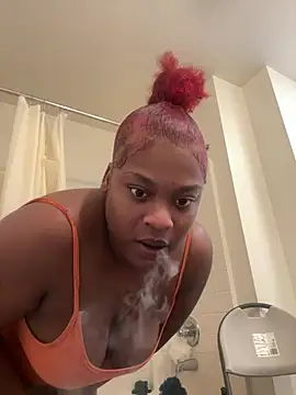 Prettynthick12 online show from March 31, 12:32 am