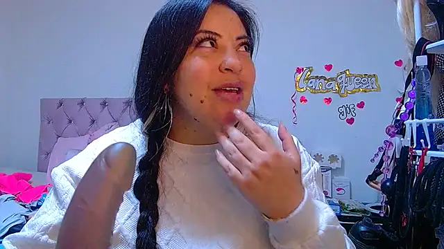 lanaqueen699 online show from May 13, 6:13 pm