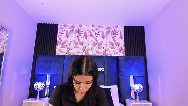 Larabrooks online show from October 13, 7:16 pm