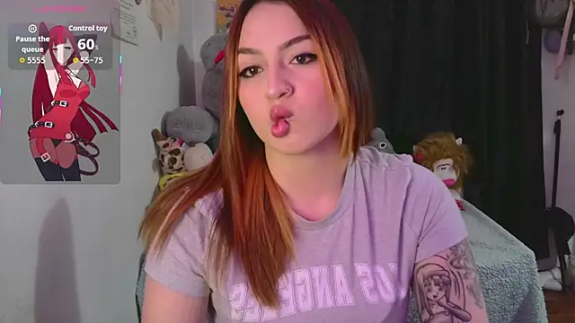 Snapshot of lucycherry__ chatting on September 11, 2:12 am lucycherry online show from September 11, 2:12 am